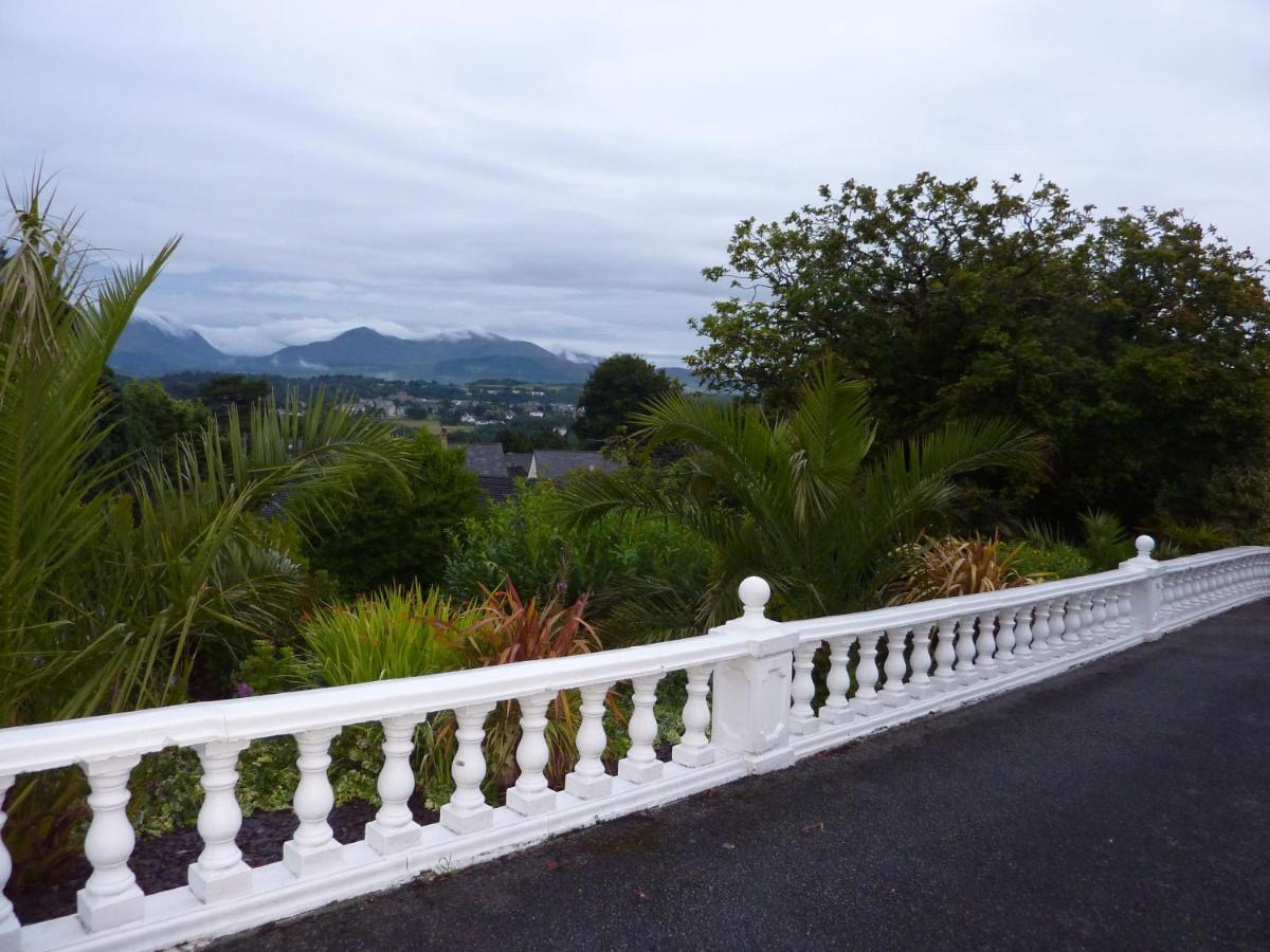 Eildon Bed & Breakfast Menai Bridge Exterior photo